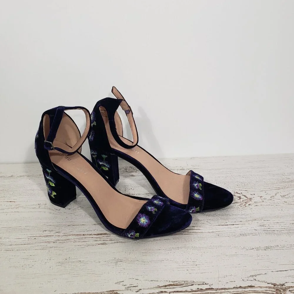 Madden Girl Purple Velvet Embroidered Floral Open Toe Heels Behave Size 10